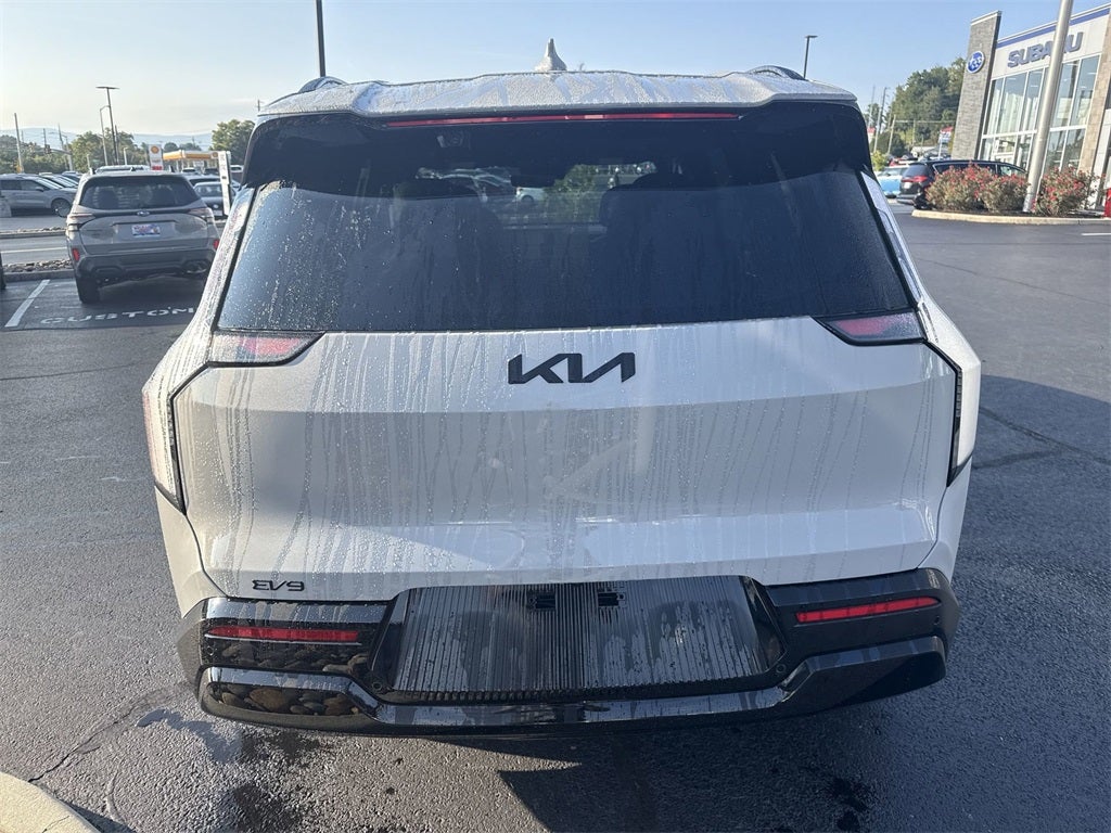 2026 Kia EV9 Land