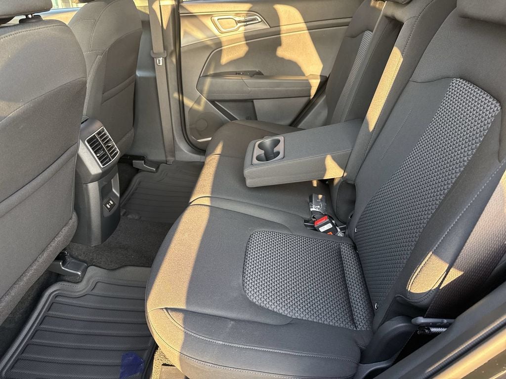 2027 Kia Sportage LX