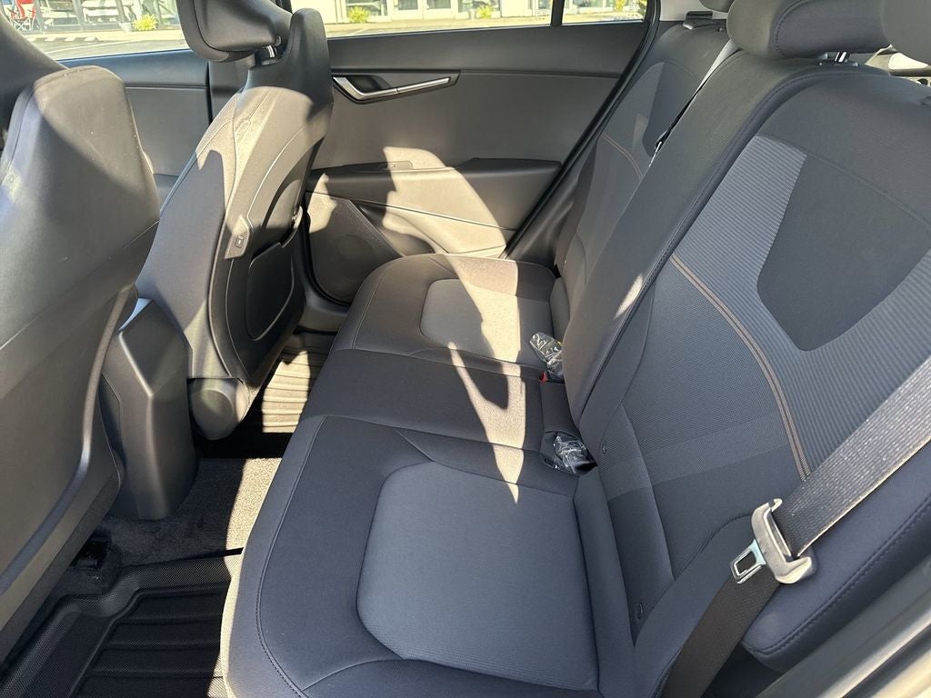 2026 Kia Niro LX