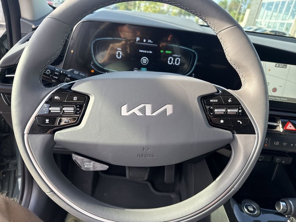 2026 Kia Niro SX