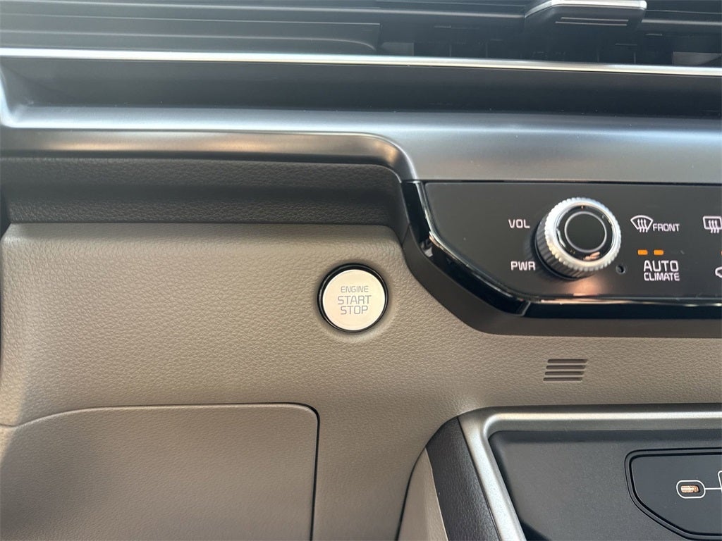 2026 Kia Carnival LX