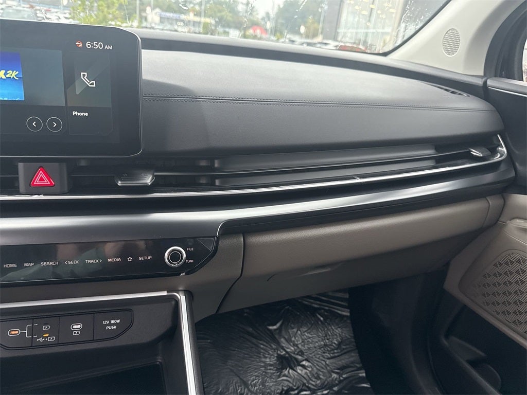 2026 Kia Carnival LX