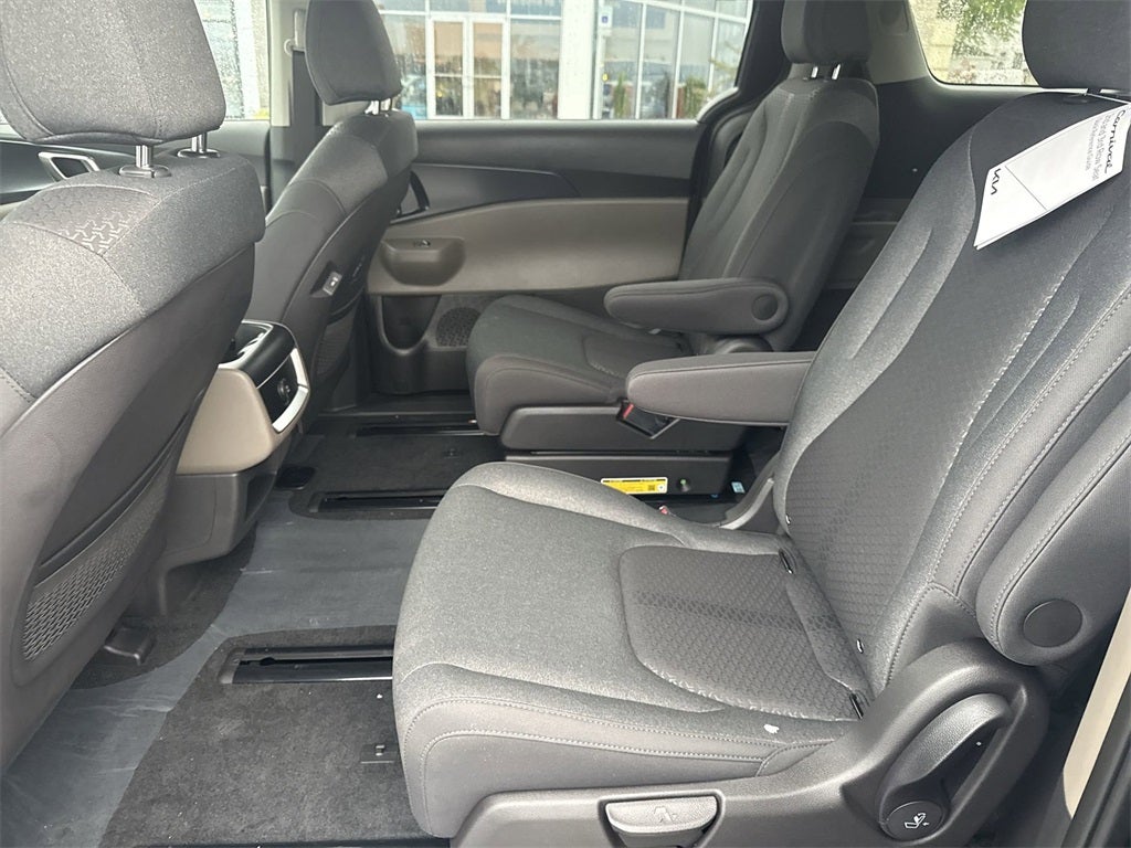 2026 Kia Carnival LX