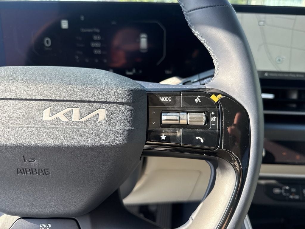 2027 Kia Carnival SX