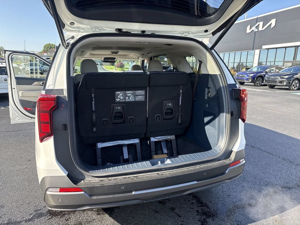 2027 Kia Carnival SX