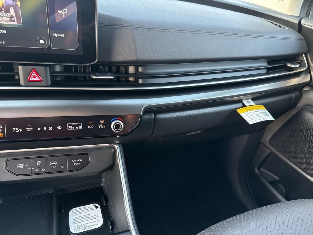 2027 Kia Carnival Hybrid SX