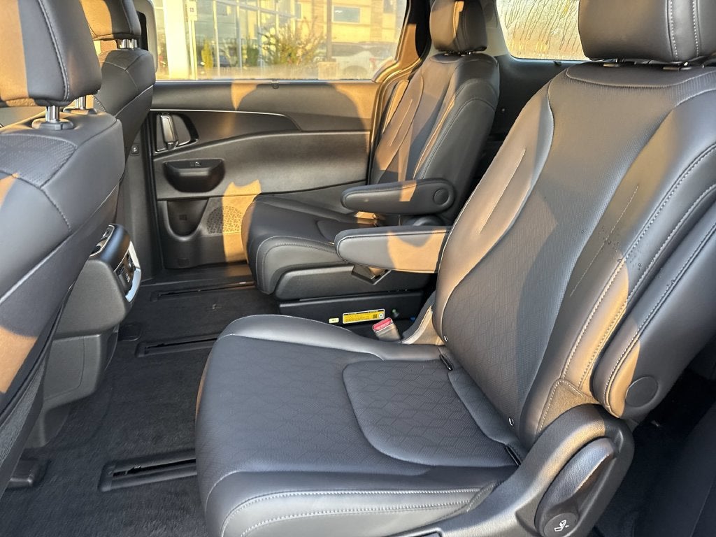 2027 Kia Carnival Hybrid SX