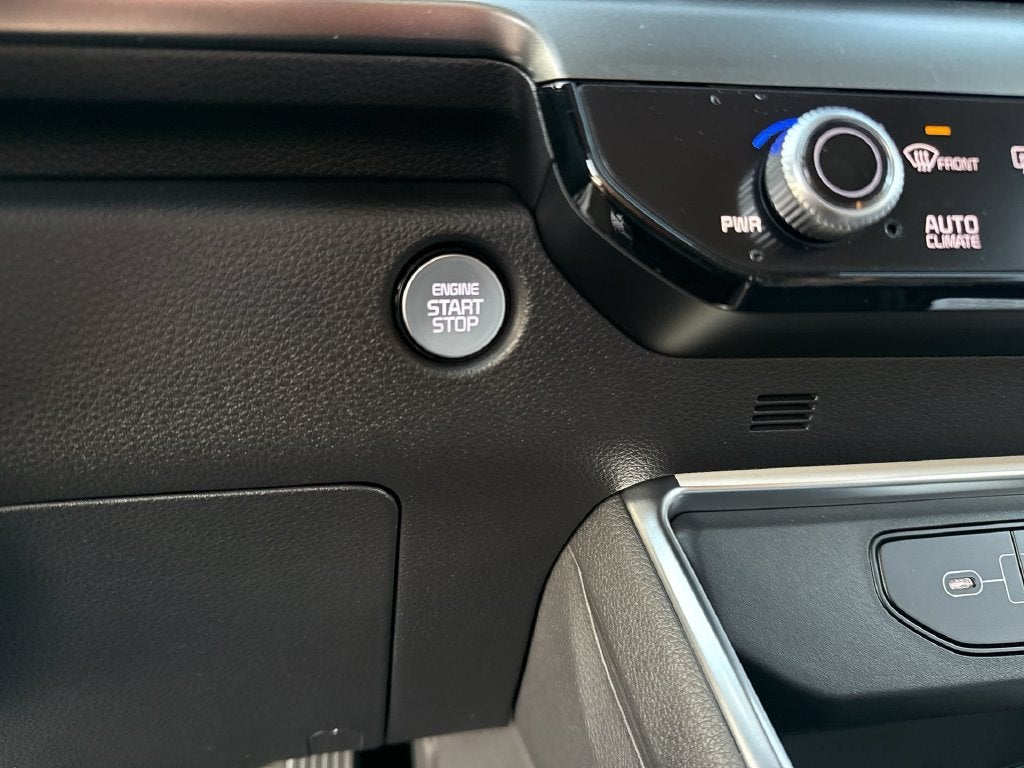 2027 Kia Carnival Hybrid SX
